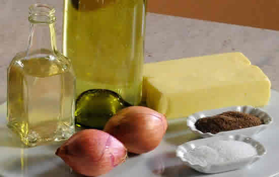 The ingredients for Beurre Blanc.