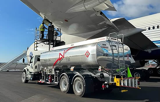 Big Island Jet Center celebrates one million gallons of fuel sold