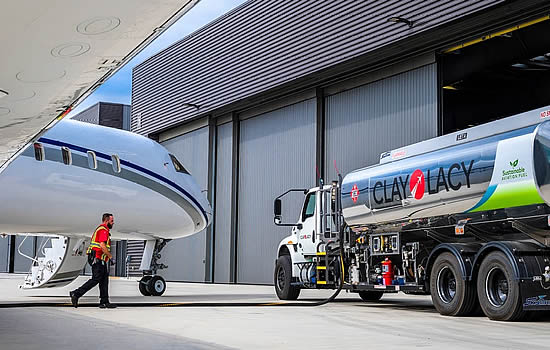 A continuous supply of Sustainable Aviation Fuel is offered at Clay Lacy FBOs.