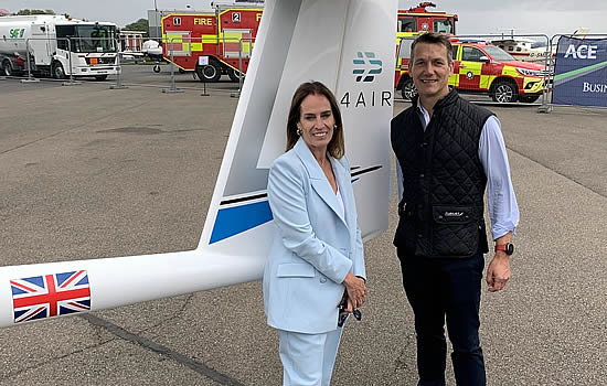 Nancy Bsales, COO, 4Air and Adam Twidell, Furure of Flight and Pipistrel Velis Electro pilot, Flexjet UK.