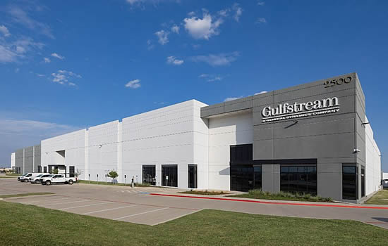 Gulfstream opens Texas Repair and Overhaul Center Gulfstream opens Texas Repair and Overhaul Center
