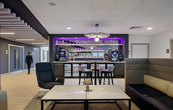 Signature debuts state-of-the-art private aviation terminal in Glasgow Signature debuts state-of-the-art private aviation terminal in Glasgow